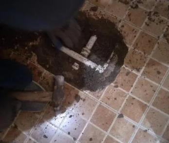 朝阳卫生间漏水维修公司为您分享下卫生间渗水如何处理及注意事项