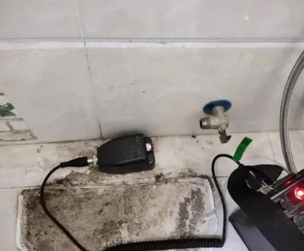 朝阳屋顶漏水维修公司分享下卫生间漏水的危害及解决方法